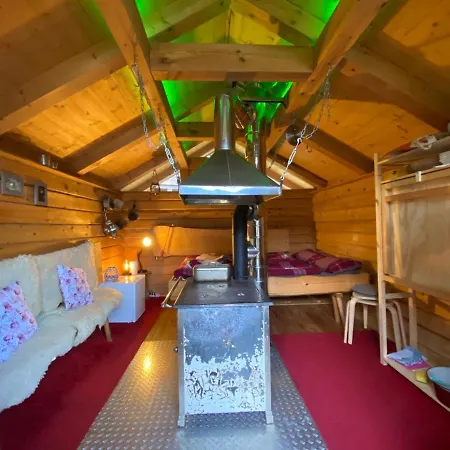 Schwarzwald Romantikhuette - Zweisamkeit - Mit Bettwaesche, Handtuecher Und Holz * Schenkenzell