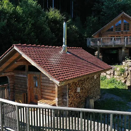 Schwarzwald Romantikhuette - Zweisamkeit - Mit Bettwaesche, Handtuecher Und Holz Schenkenzell