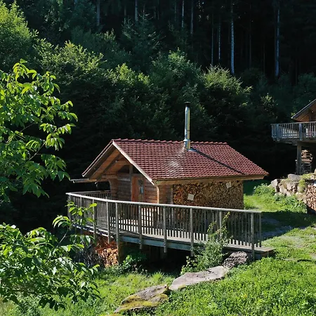 Schwarzwald Romantikhütte - Zweisamkeit - Mit Bettwäsche, Handtücher Und Holz Campingplatz Schenkenzell