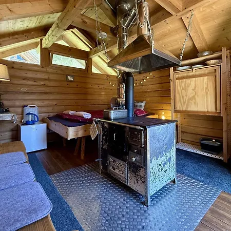 Schwarzwald Romantikhütte - Zweisamkeit - Mit Bettwäsche, Handtücher Und Holz Schenkenzell