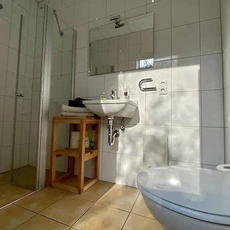 Schwarzwald Romantikhütte - Zweisamkeit - Mit Bettwäsche, Handtücher Und Holz